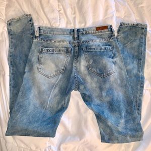 BLANKNYC  DISTRESSED JEANS